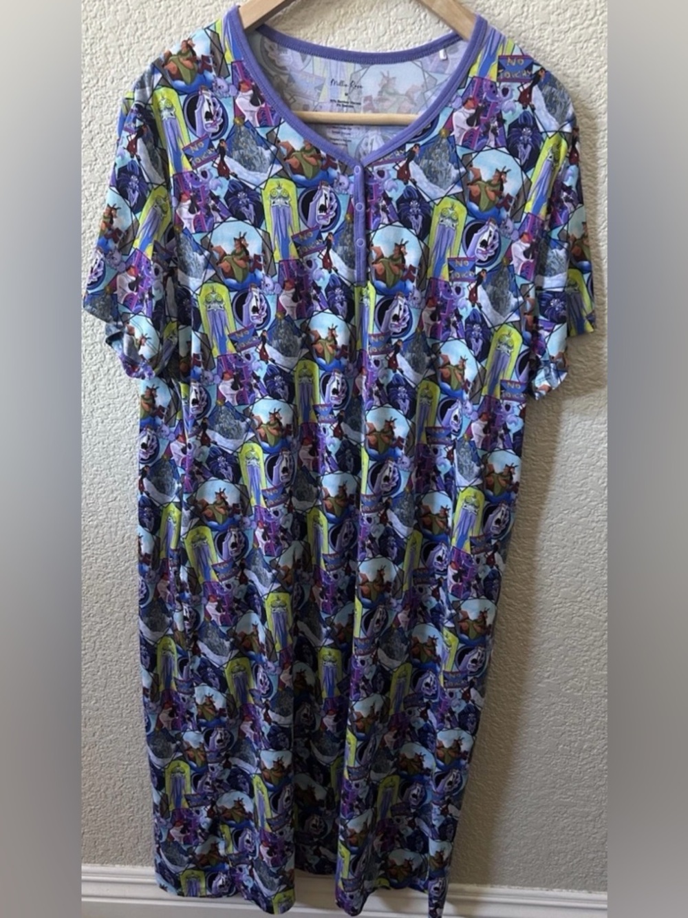 Millie Rose women's Medium Bamboo Viscose Emperors New Groove Nightgown,Pockets